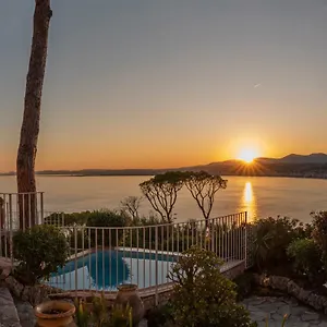 https://chteau-des-anglais-five-stars-holiday-house.fr-provencehotel.com